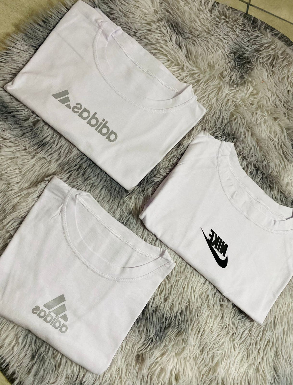 REMERAS CORTAS DE MUJER